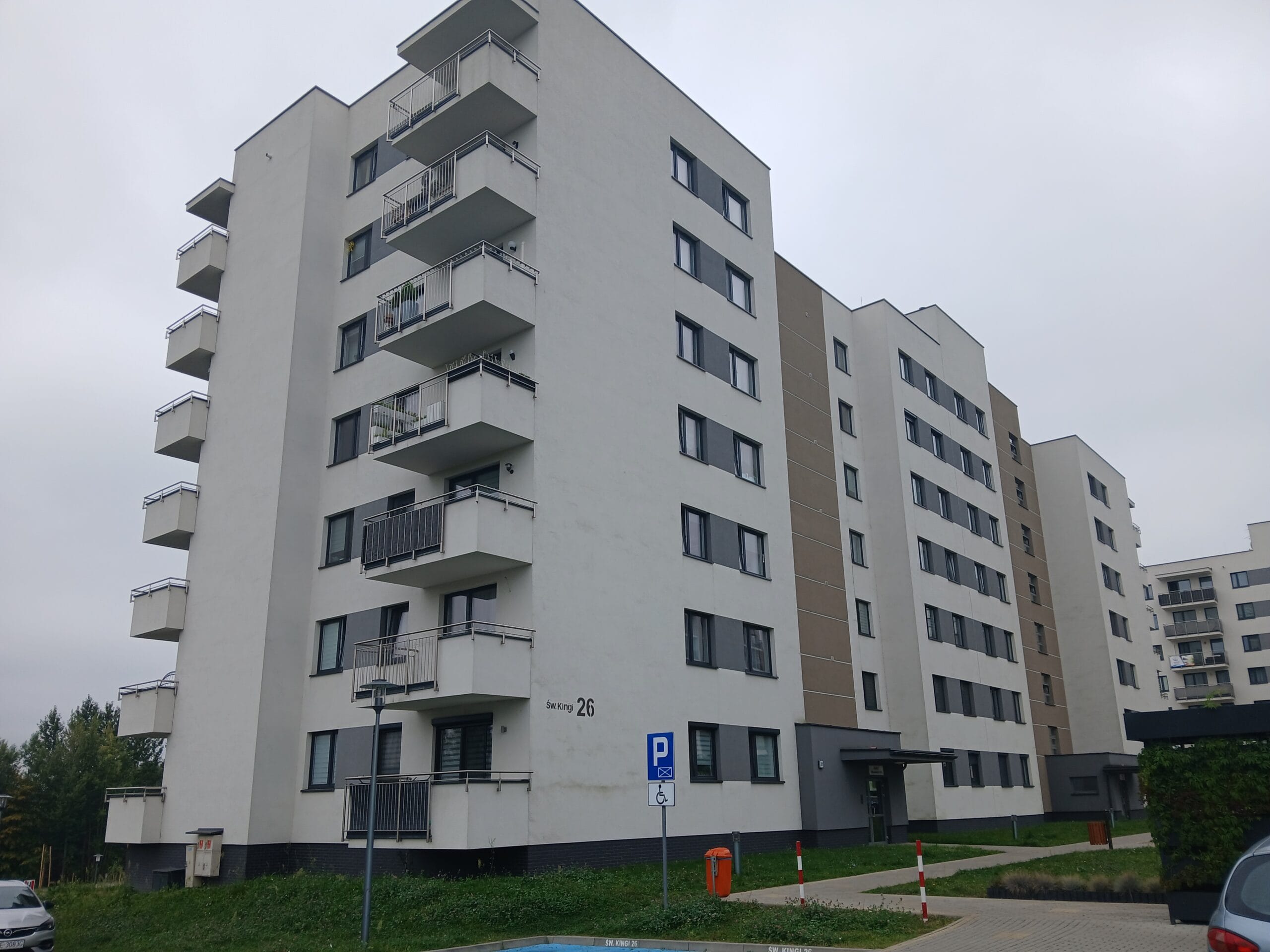 budynek wielorodzinny dziesięcioletni